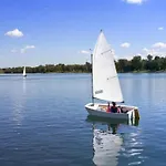 Serene Luxe Lakeside