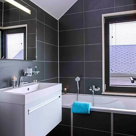 Villa Serene Luxe Lakeside *