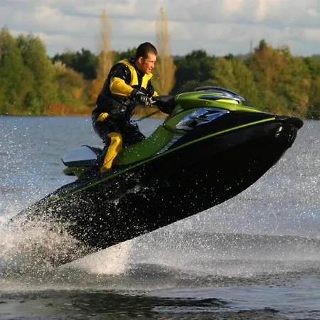 Serene Luxe Lakeside Boussu-lez-Walcourt