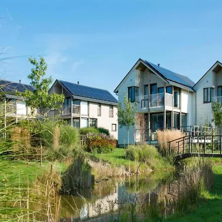 Villa Serene Luxe Lakeside