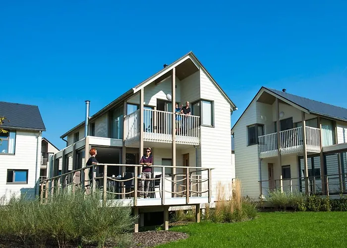 Serene Luxe Lakeside Villa Boussu-lez-Walcourt