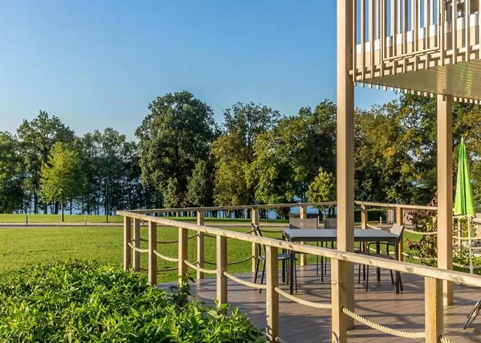 Villa Serene Luxe Lakeside Boussu-lez-Walcourt