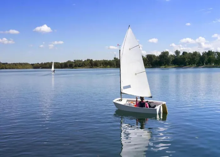 Serene Luxe Lakeside