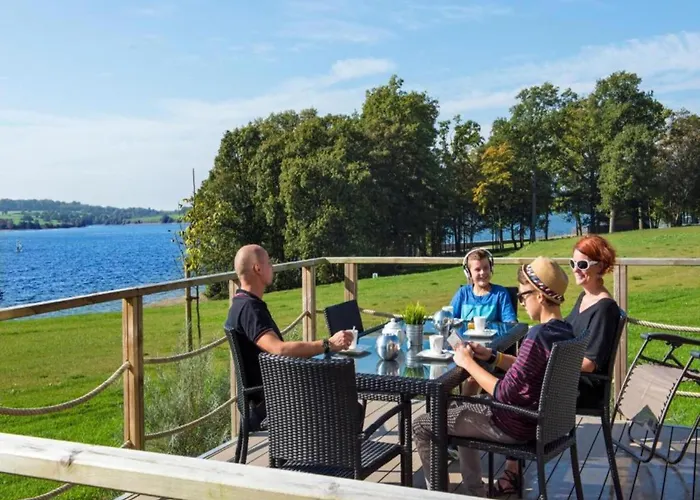 Serene Luxe Lakeside